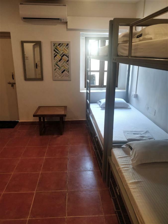 The White Balcao Hostel Panaji Exterior photo